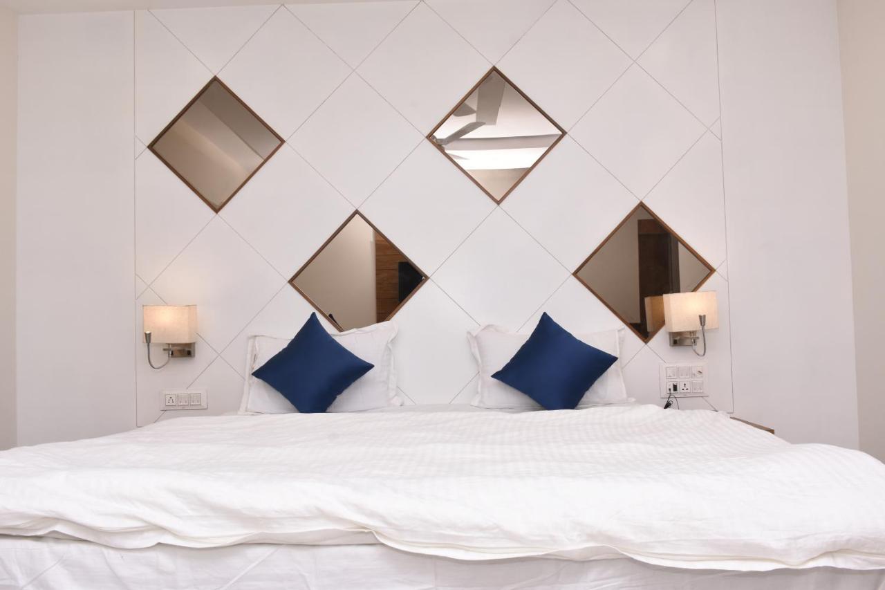 Hotel Golden Palace & Rooms Hālol المظهر الخارجي الصورة